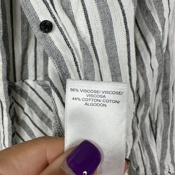 2/$30 Lucky Brand Striped Button-Down Shirt Gray Medium #BAG1 - Picture 6 of 7